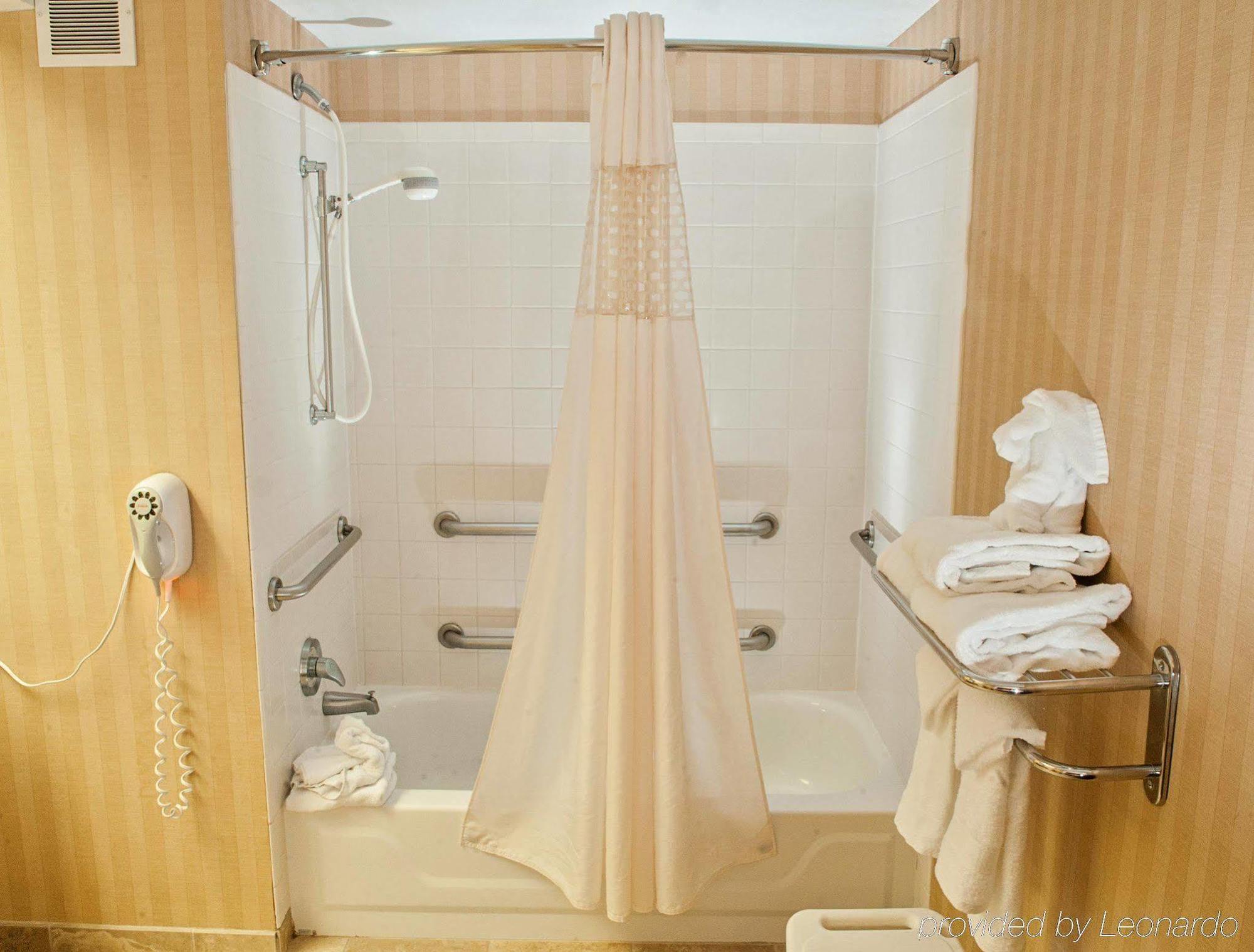 Hotel Hampton Airport Fair/expo Center Louisville